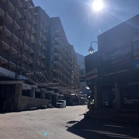 - 4 Pers - Newly Renovated Apartment Val Thorens