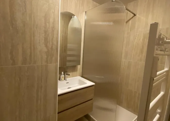 - 4 Pers - Newly Renovated 아파트 발토랑스